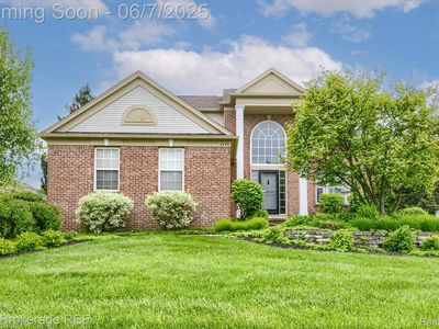 4449 Brighton Dr, Grand Blanc, MI, 48439