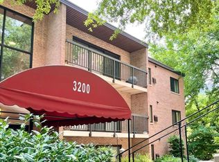 3200 S 28th St APT 404, Alexandria, VA 22302