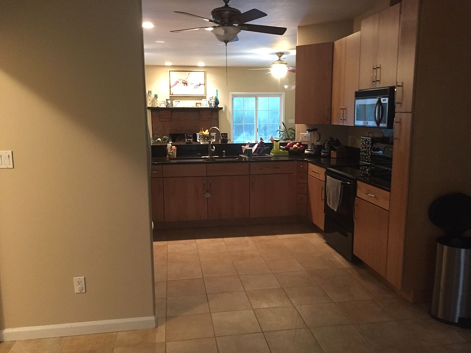 1st image of 3168 Laurel Dr