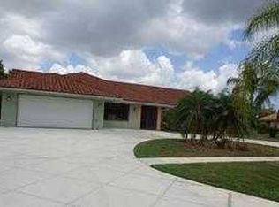 1841 SE Enfield Ave, Port Saint Lucie, FL 34952