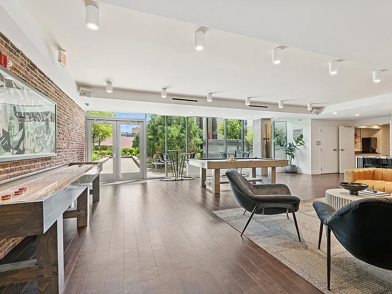 ReNew Oak Park — Photo 41
