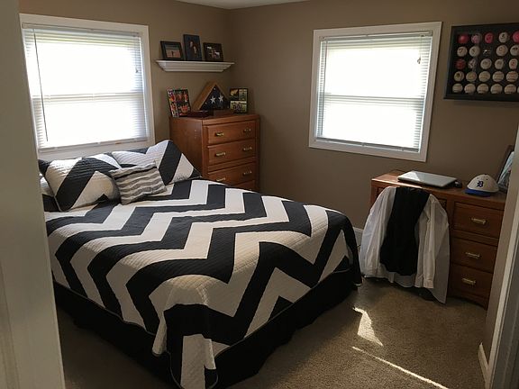 3rd image of 2137 Pinehurst Dr