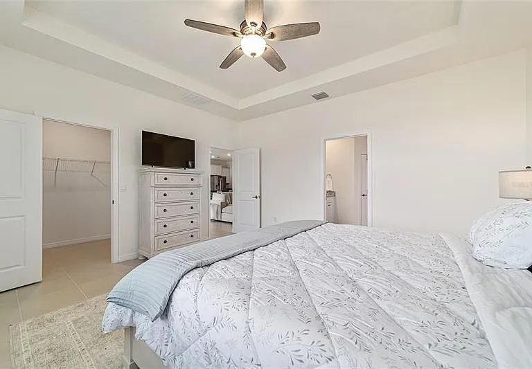 4171 NW 48th Terrace Rd — Photo 9