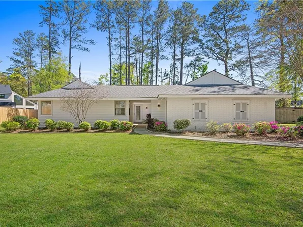 101 Pecaniere Pl, Mandeville, LA 70471