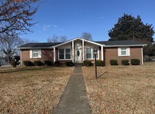 100 Sun Cir, Shelbyville, TN 37160
