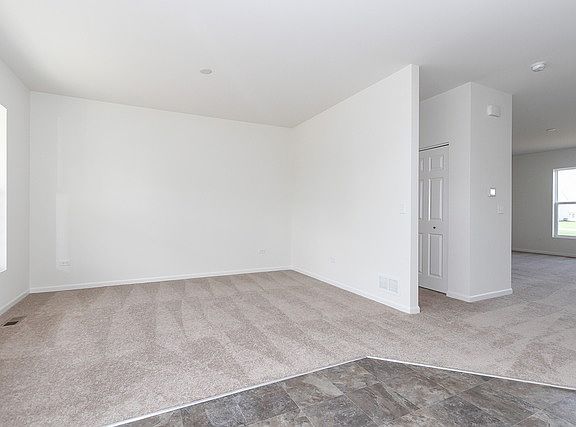 3rd image of 901 Foxview Ct Lot 1.75