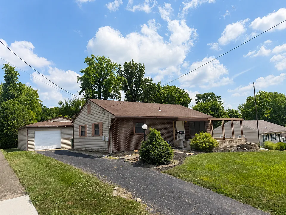 932 Bellwood Dr