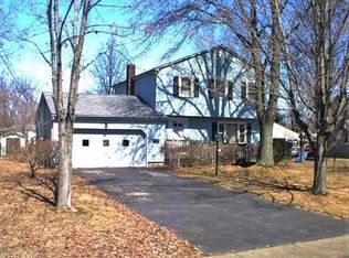 540 Beverly Hills Dr, Youngstown, OH