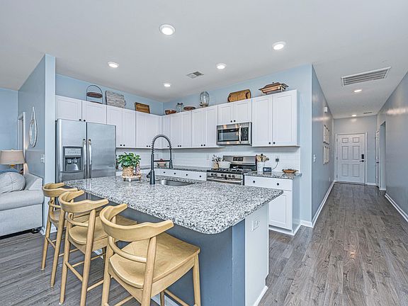 4th image of 437 Spanish Wells Rd