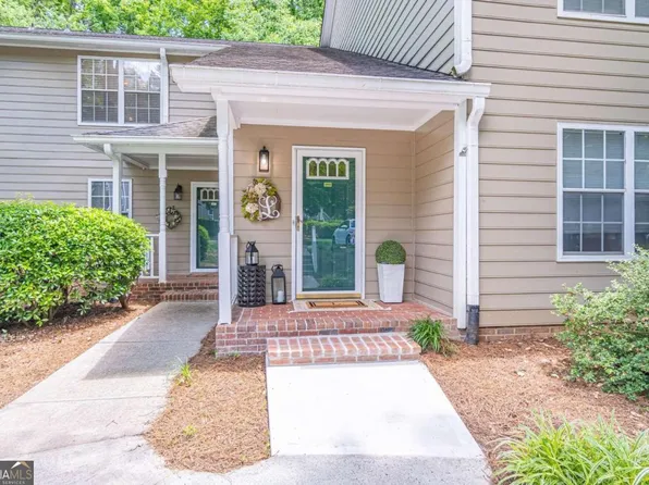 4493 Pineridge Cir, Atlanta, GA 30338