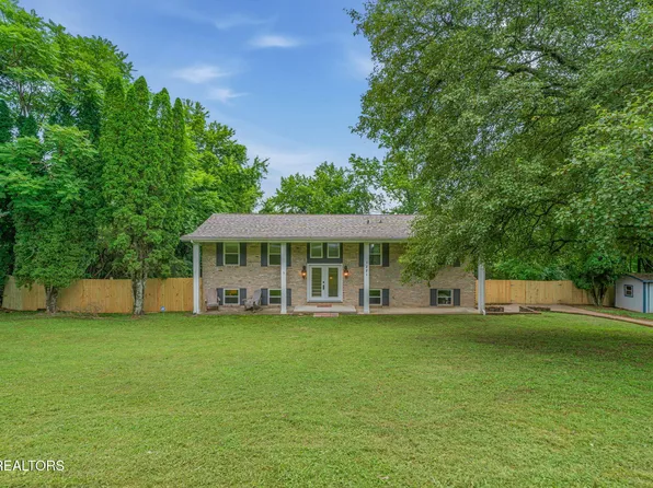 1221 Laurel Rd, Clinton, TN 37716
