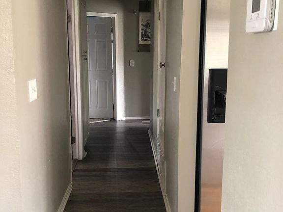 4th image of 2820 Walker Ave