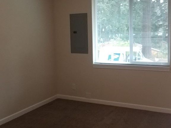 5th image of 219 Lake Louise Dr SW #A