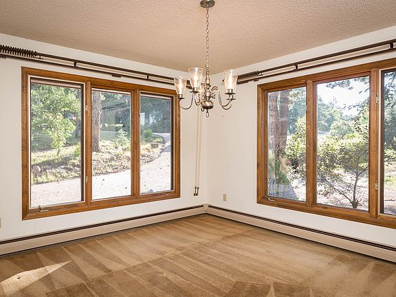 5th image of 19440 Doewood Dr