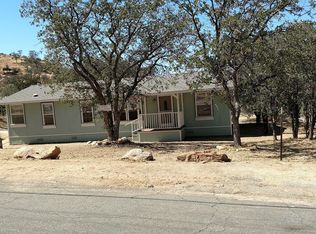 2 Kearns Dr, Bodfish, CA 93205