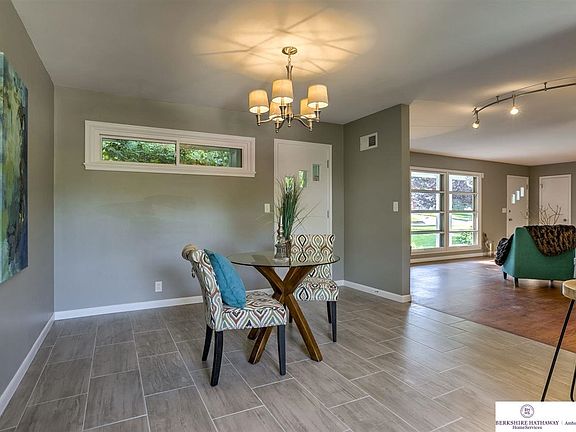 5th image of 1018 N 67th Ave