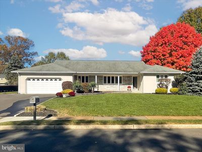 20 Azalea Way, Hamilton, NJ, 08690