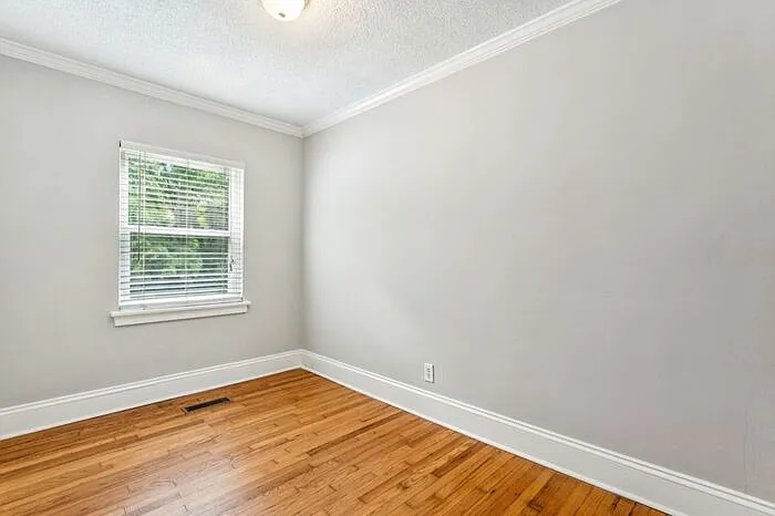 512 Mahaley Ave #2 — Photo 9