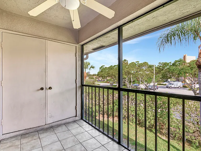 351 Club Cir #207 — Photo 19