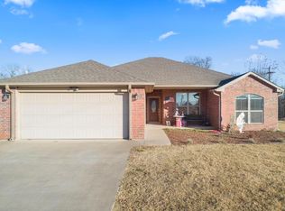 1301 Crestview Dr, Cleveland, OK 74020