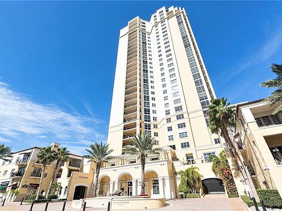 3rd image of 300 Beach Dr NE APT 201