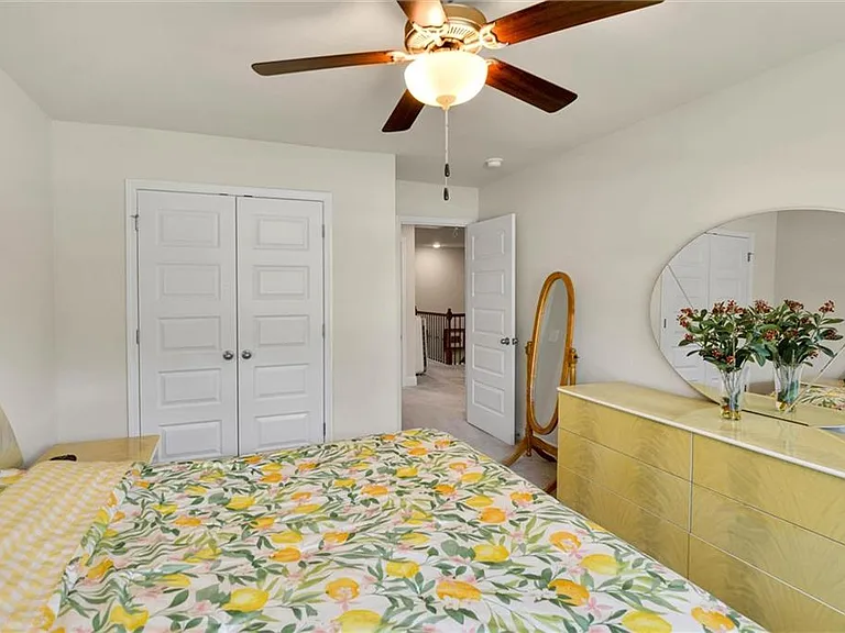2423 Chene Dr — Photo 21