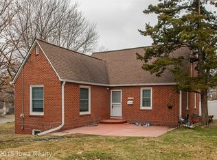 1102 67th St, Windsor Heights, IA 50324