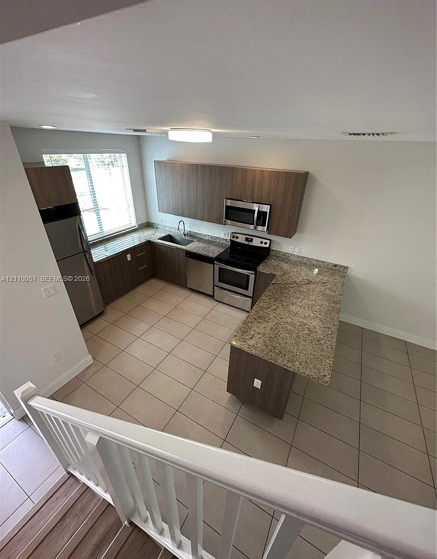 East Of 5th Townhomes — Photo 2