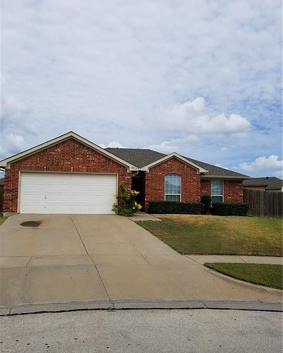 1st image of 501 Fossil Lake Ct
