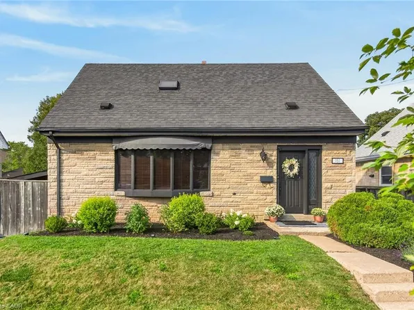 151 Hixon Rd, Hamilton, ON L8K 2C3