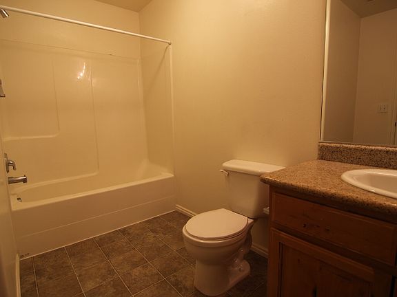 4th image of 2541 Pumice Dr APT 3