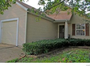 2949 Plum Leaf Cir, Saint Charles, MO 63303