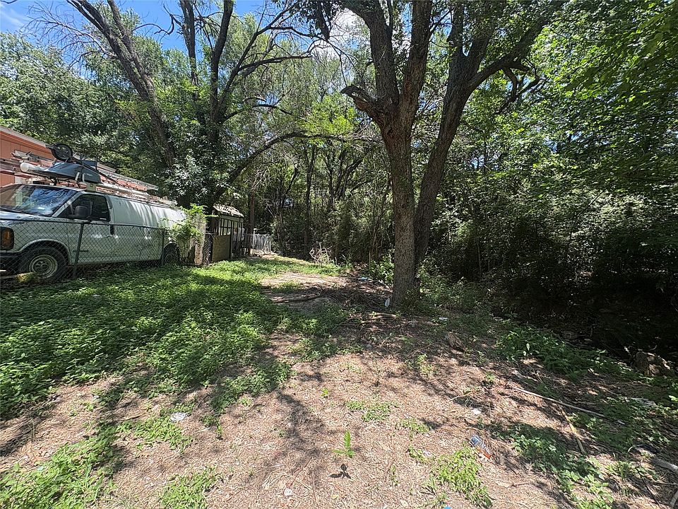 2nd image of 2510 NW 20th St