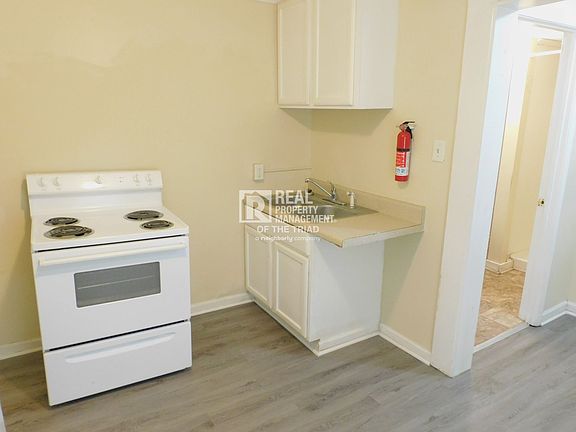 4th image of 715-A Sevier St