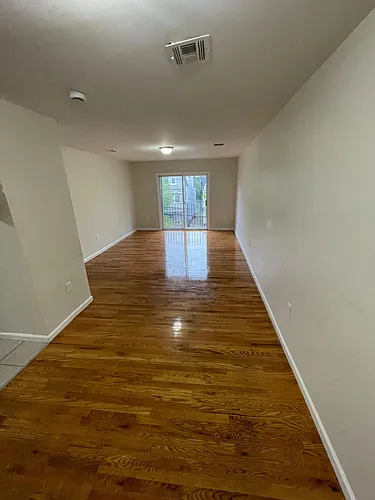 16 Cedar Ave Photo 1