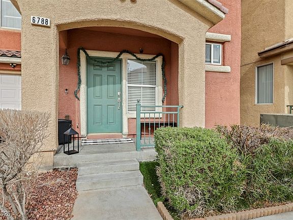 3rd image of 6788 Mahogany Meadows Ave