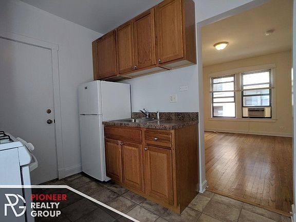4th image of 2617 N Spaulding Ave APT 1