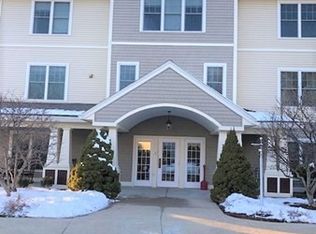 7 Crescent Way UNIT 201, Sturbridge, MA 01518