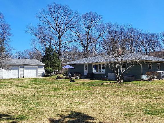 2nd image of 8408 Maryland Rd