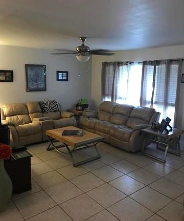 5th image of 320 SE Gasparilla Ave
