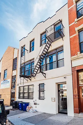 Rented by Nooklyn NYC LLC | media 44