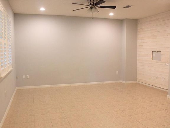 5th image of 11836 Thatcher Ave