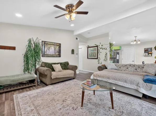 3720 Centinella Dr, North Highlands, CA 95660