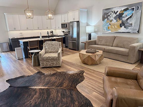 5th image of 751 Jaxon Cv