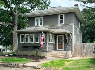 1304 Brownwood Dr, Rockford, IL 61107