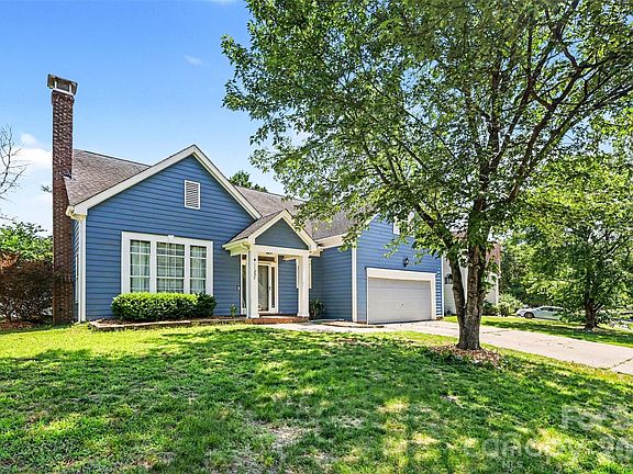 3rd image of 11232 Laurel View Dr