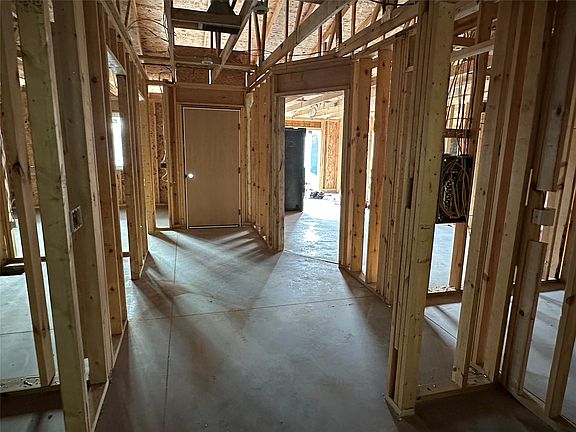2nd image of 2271 Lake Road