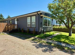 36 NW Big Hill Way SE, Airdrie, AB T4A 1M7