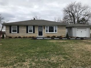 2811 Hoskins Dr, Jeffersonville, IN 47130