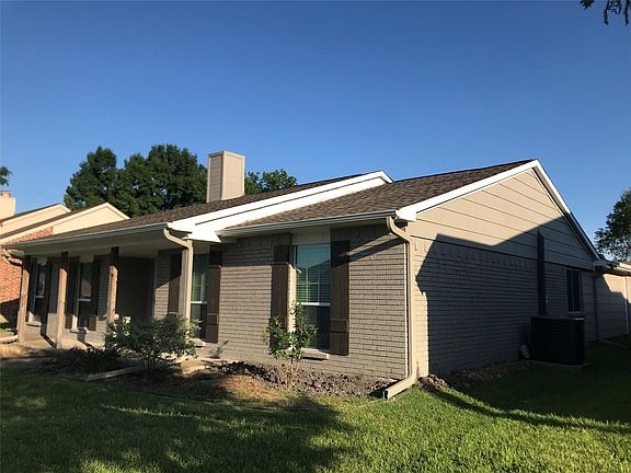 2nd image of 8210 Chesham Dr